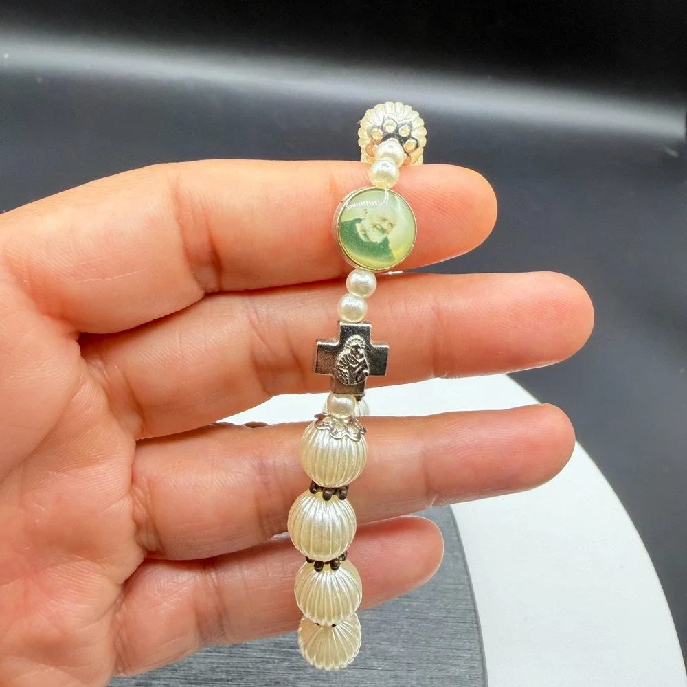 Catholic Devotional Cross Portrait Cream Faux Pearl Stretch Bracelet Religious